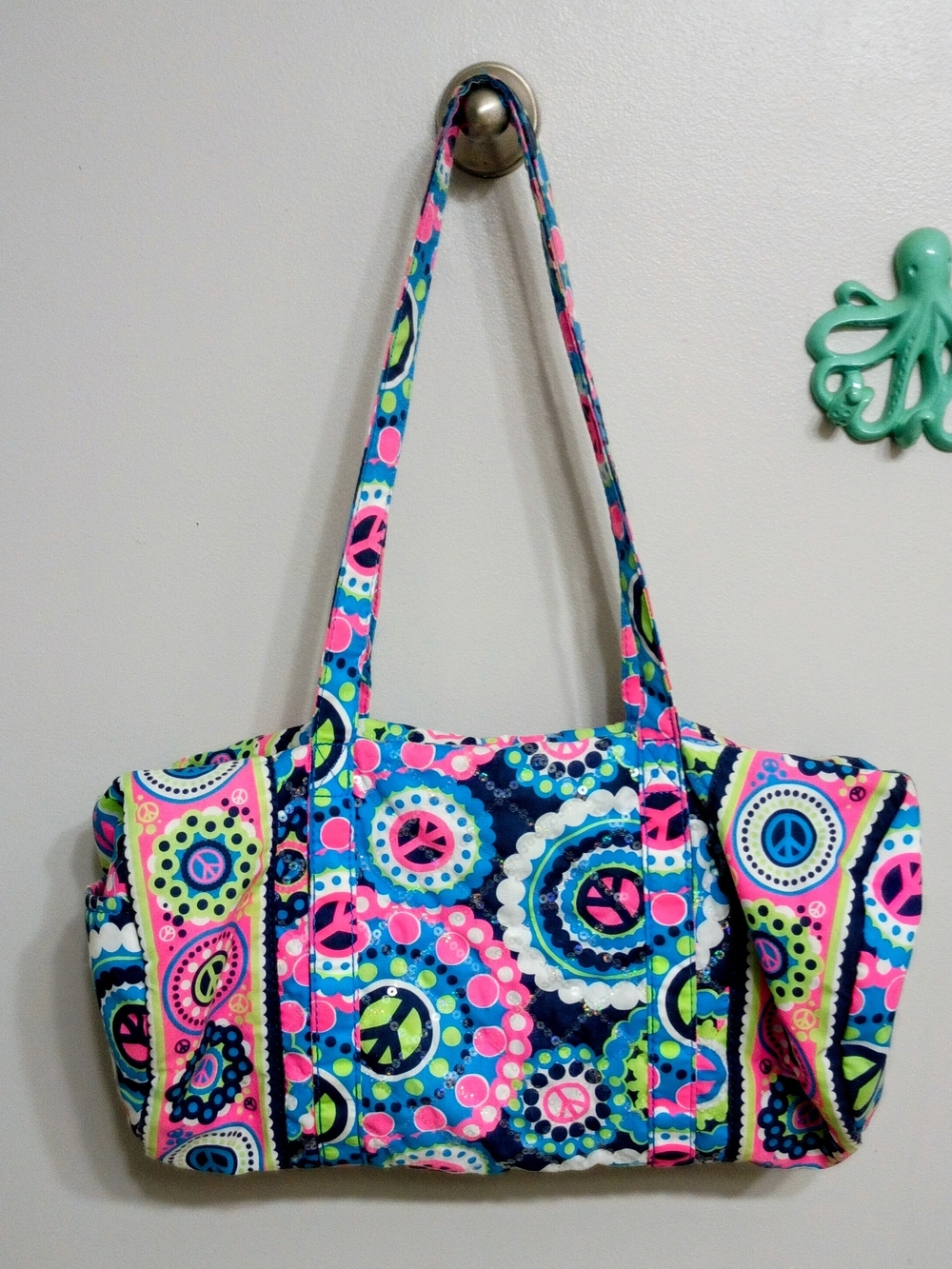 Vintage early-2000 Y2K Justice quilted barrel duffel shoulder bag